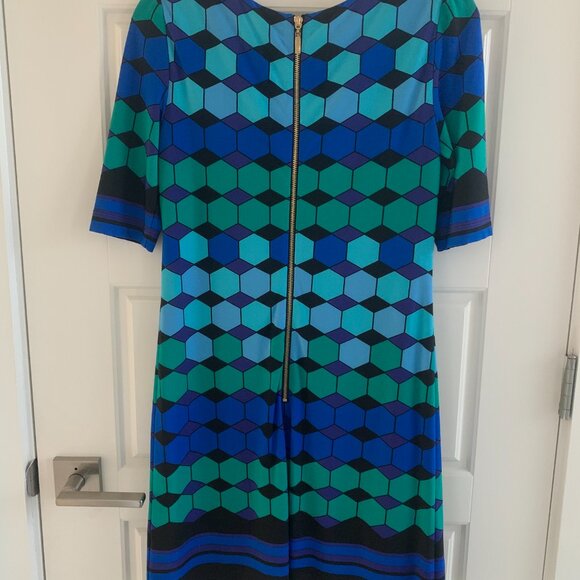 Geometric Shift Cocktail Dress - Picture 3 of 6